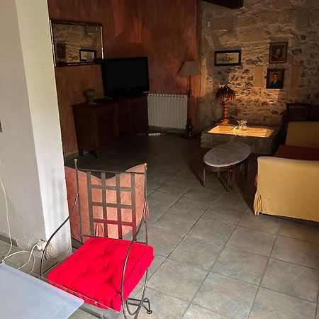 La Maison Sur La Place Aigues-Mortes Εξωτερικό φωτογραφία