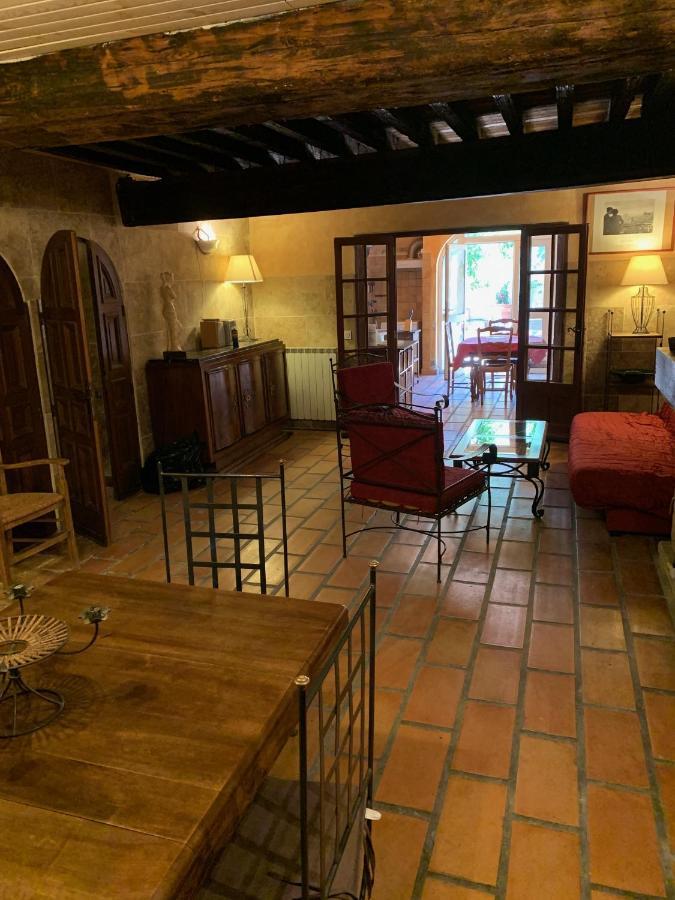 La Maison Sur La Place Aigues-Mortes Εξωτερικό φωτογραφία