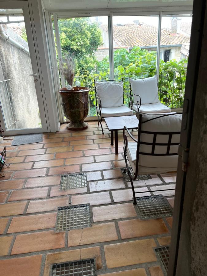 La Maison Sur La Place Aigues-Mortes Εξωτερικό φωτογραφία